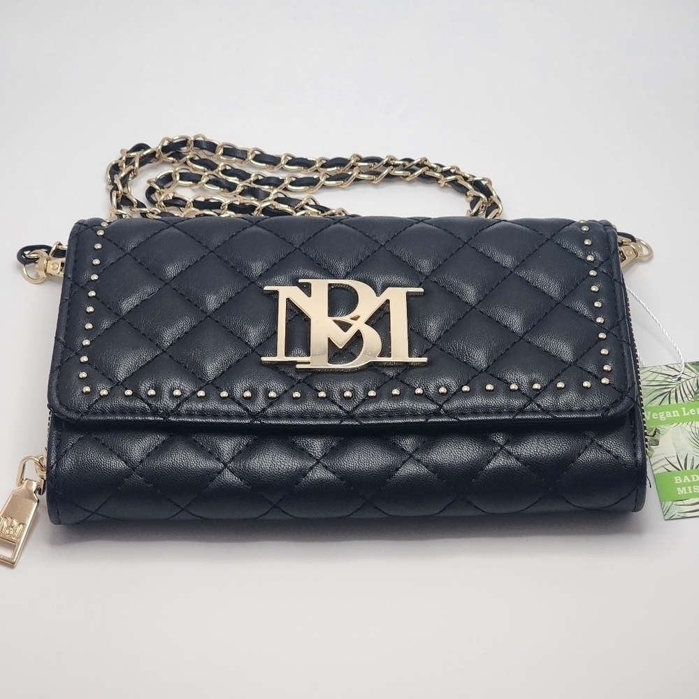 Badgley Mischka Quilted Crossbody Wallet